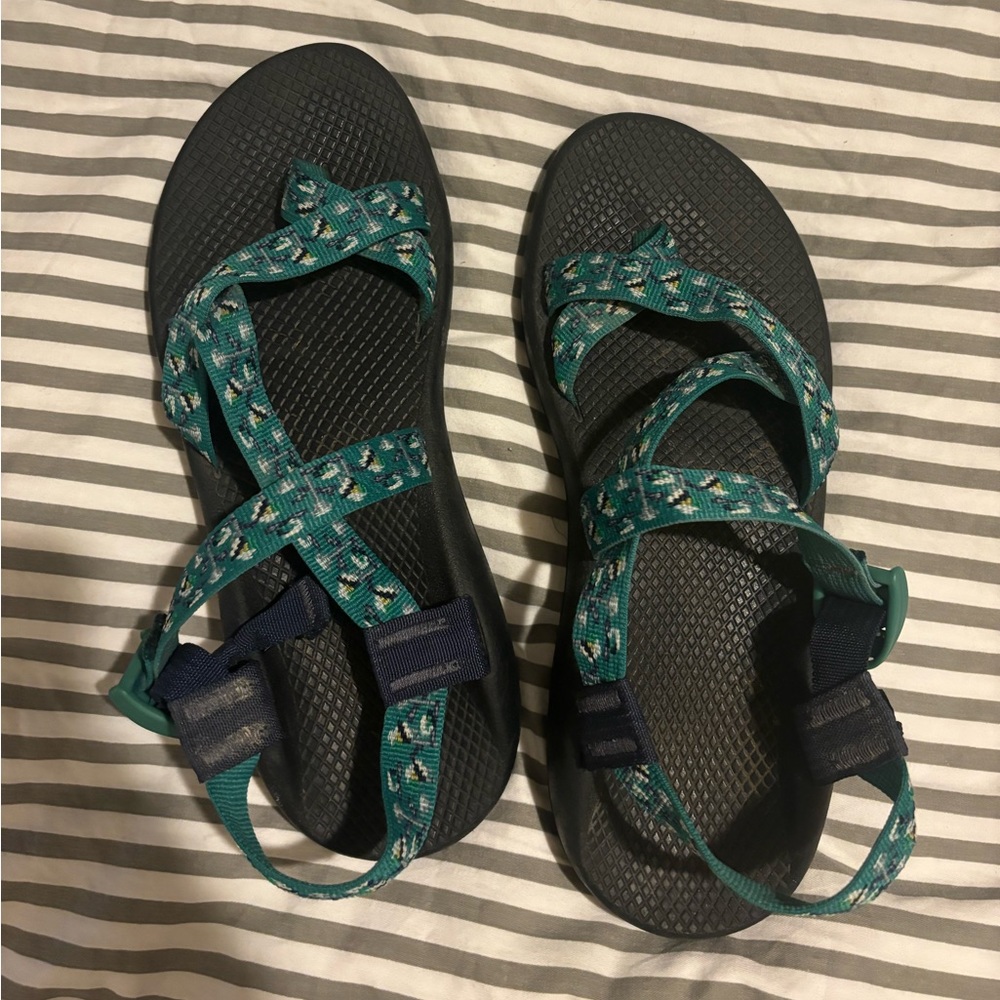 Women’s Floral Chacos